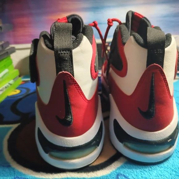 Griffey Air Max Cincinnati Reds sz 10.5 DAMAGED SEE PICS - Picture 4 of 8